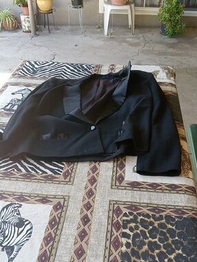 Black Satin Lapel Cropped Blazer